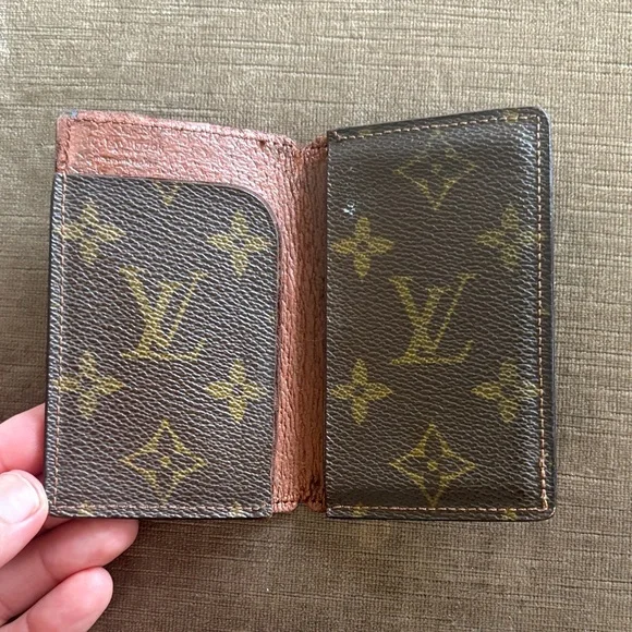 Authentic Vintage Louis Vuitton Monogram Card Case - Picture 2 of 8